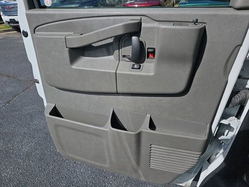 Used 2023 Chevrolet Express 3500 LT w/ LT Preferred Equipment Group image 22