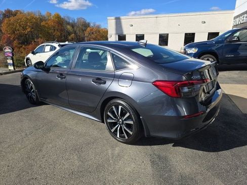 Used 2023 Honda Civic EX image 3