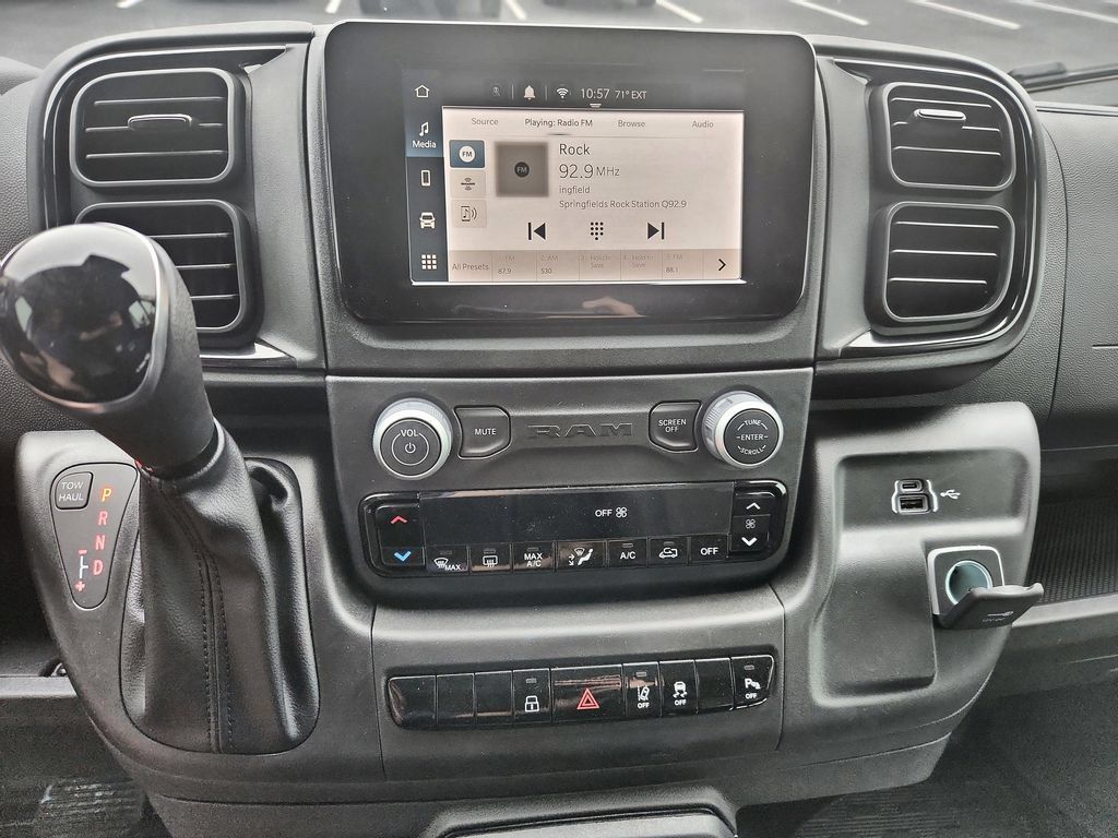 New 2026 RAM ProMaster 3500 w/ Safety Group FWD image 15