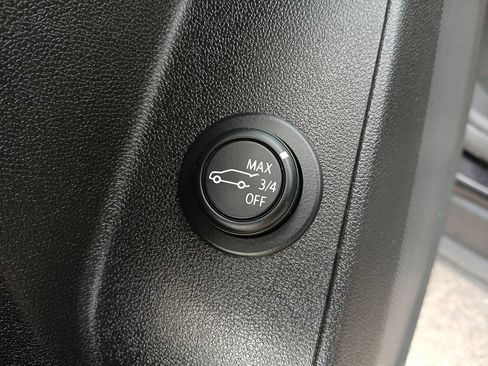 Certified 2023 Chevrolet Equinox LT AWD/4WD image 25