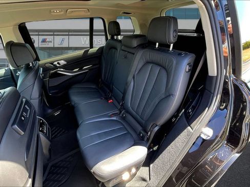 Used 2020 BMW X7 xDrive40i w/ Premium Package AWD/4WD image 22