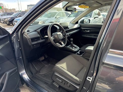 Used 2024 Honda CR-V EX image 3
