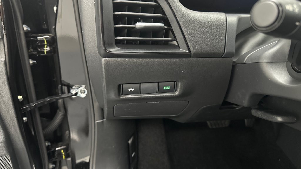 New 2027 Nissan Sentra S w/ Floor Mat Package FWD image 19