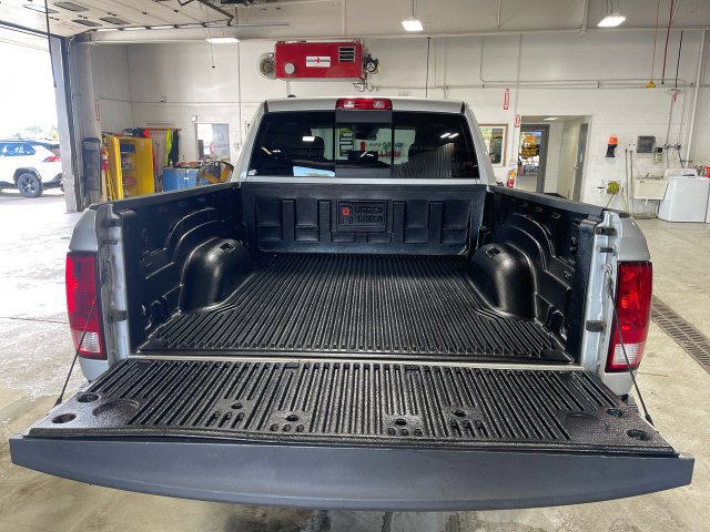 Used 2017 RAM 1500 Classic SLT RWD image 22