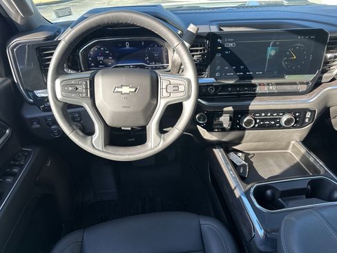 Used 2024 Chevrolet Silverado 2500 LTZ w/ LTZ Premium Package image 15