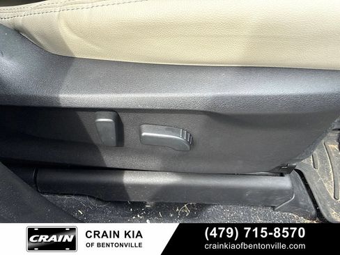 Used 2021 Subaru Ascent Limited w/ Technology Package AWD/4WD image 7