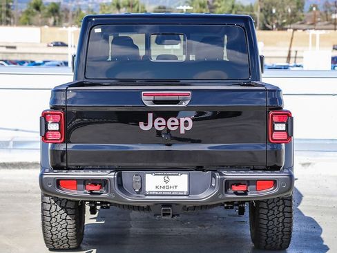 New 2026 Jeep Gladiator Rubicon w/ Safety Group AWD/4WD image 8
