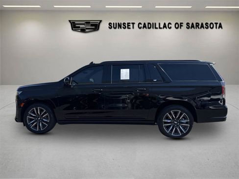 Certified 2024 Cadillac Escalade ESV Sport w/ Touring Package AWD/4WD image 6