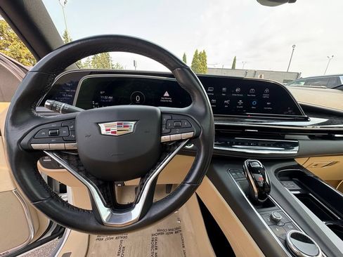 Used 2021 Cadillac Escalade Premium Luxury w/ Driver Assist Tech Package AWD/4WD image 20