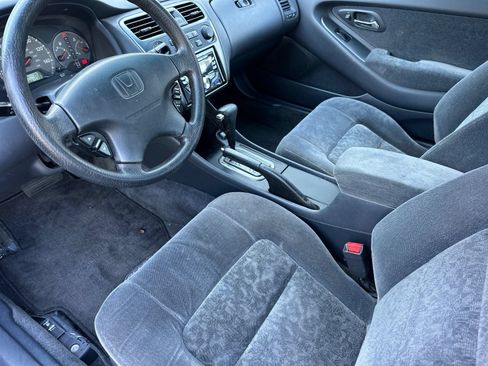 Used 2001 Honda Accord EX image 9