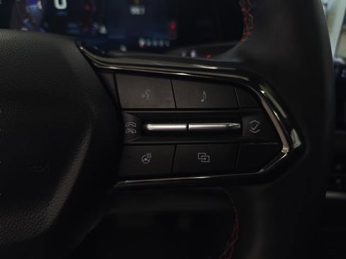 Used 2025 Chevrolet Equinox RS w/ Safety and Technology Package AWD/4WD image 14