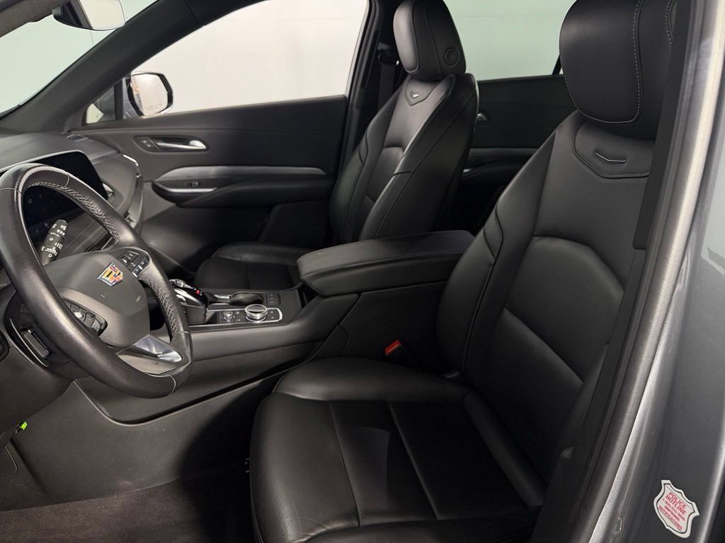 Used 2024 Cadillac XT4 Premium Luxury AWD/4WD image 21
