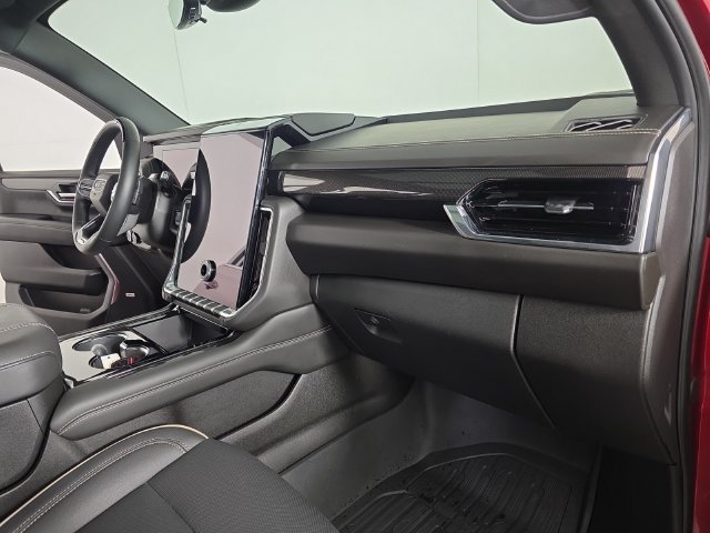 Certified 2025 GMC Yukon XL Elevation w/ Elevation Premium Package AWD/4WD image 33