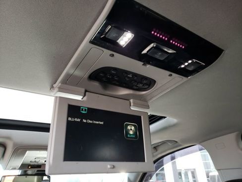 Used 2016 Chevrolet Tahoe LTZ image 17