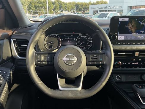 Certified 2023 Nissan Rogue SL w/ SL Premium Package FWD image 29