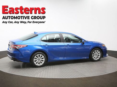 Used 2019 Toyota Camry LE image 42