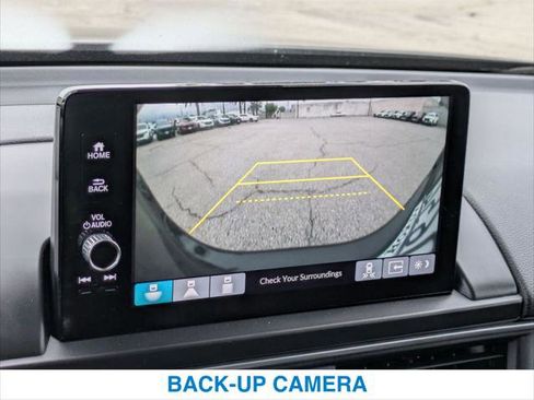 Certified 2024 Honda Pilot EX-L image 18