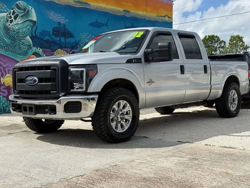 Used 2012 Ford F250 XL w/ XL Value Pkg image 2