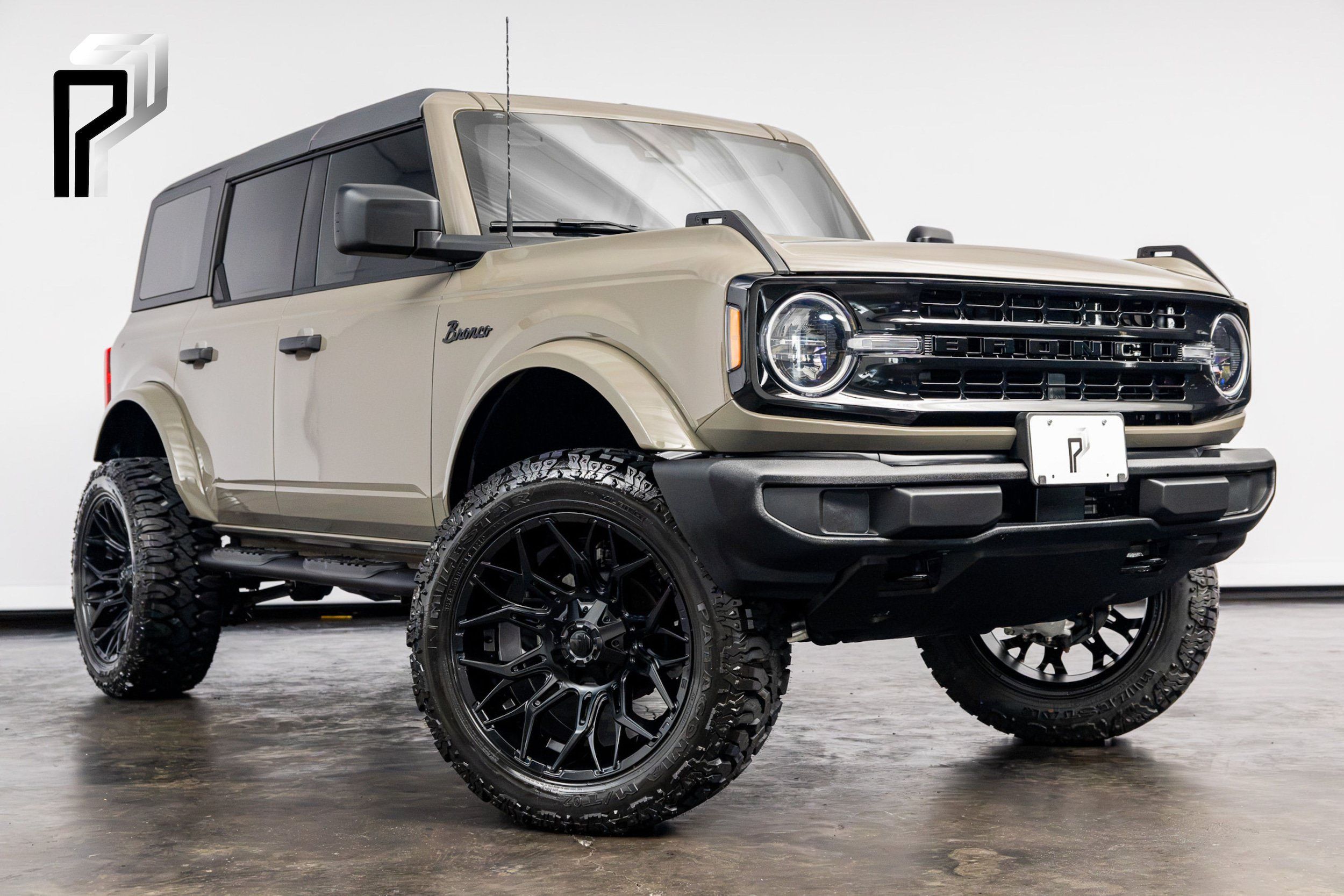 Used 2025 Ford Bronco Big Bend AWD/4WD image 1