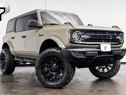 Used 2025 Ford Bronco Big Bend AWD/4WD image 1