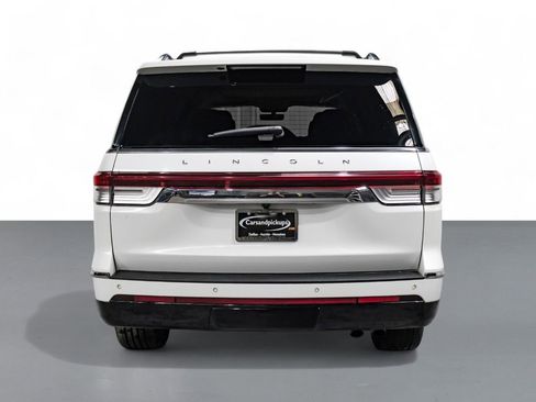 Used 2023 Lincoln Navigator L Reserve image 7