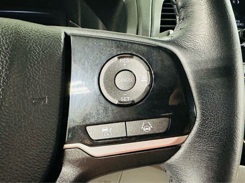 Used 2023 Honda Odyssey Touring image 16
