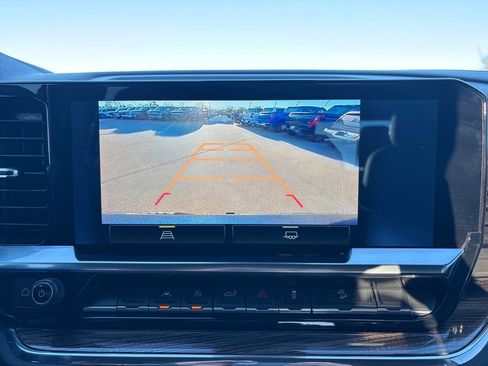 Used 2023 Chevrolet Silverado 1500 RST image 25