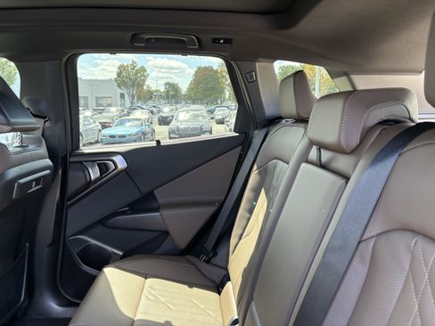 Used 2026 BMW X3 xDrive30 w/ Premium Package image 33