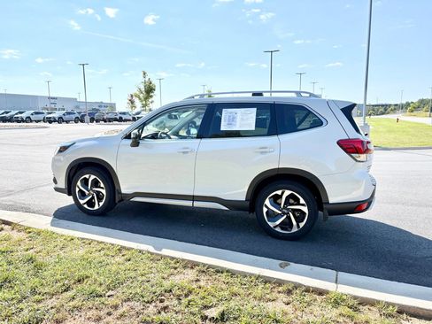 Used 2023 Subaru Forester Touring w/ Popular Package #2 AWD/4WD image 5