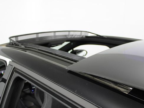 Used 2023 Fisker Ocean Ultra image 9