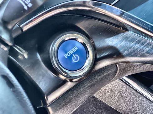 Used 2016 Toyota Avalon Limited image 28