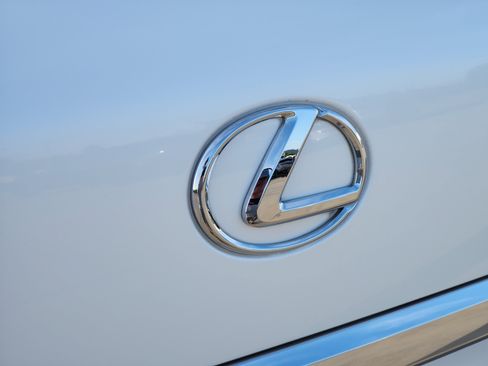 Used 2016 Lexus LX 570 4WD w/ Luxury Package image 37