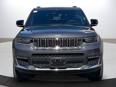 Used 2024 Jeep Grand Cherokee L Limited w/ Luxury Tech Group II image 3