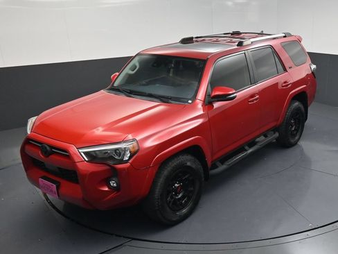 Used 2022 Toyota 4Runner SR5 Premium RWD image 16