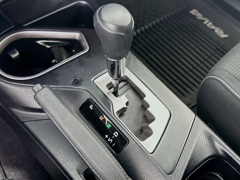 Used 2016 Toyota RAV4 XLE image 23