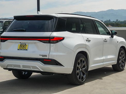 New 2026 Lexus TX 500h AWD image 11