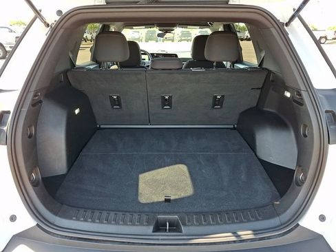 Used 2025 Chevrolet Equinox LT AWD/4WD image 28