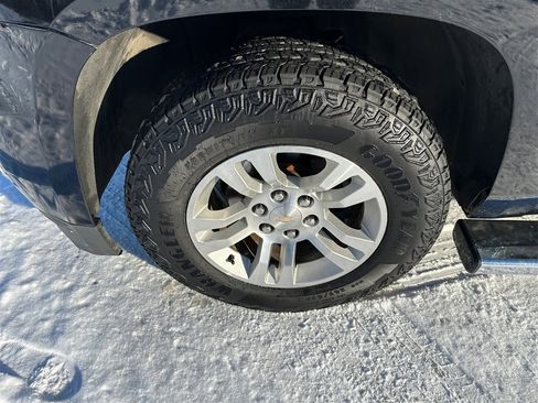 Used 2016 Chevrolet Suburban LT image 28