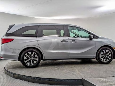 Used 2025 Honda Odyssey EX-L image 9