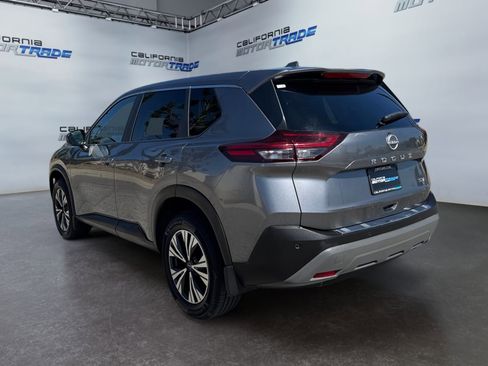 Used 2023 Nissan Rogue SV image 7