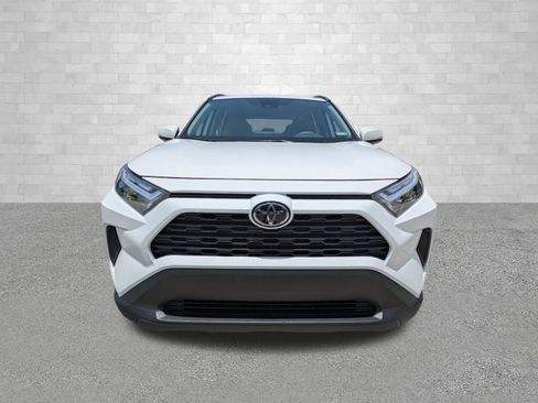 Used 2025 Toyota RAV4 XLE w/ Convenience Package FWD image 6