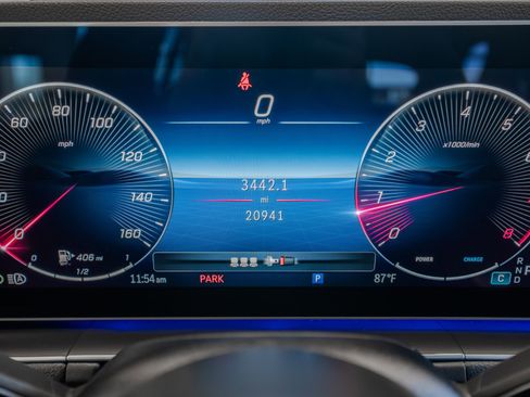 Used 2025 Mercedes-Benz GLE 350 4MATIC image 10