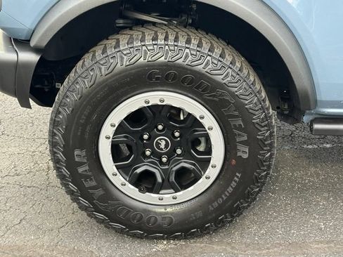 Used 2023 Ford Bronco Badlands w/ Sasquatch Package AWD/4WD image 11
