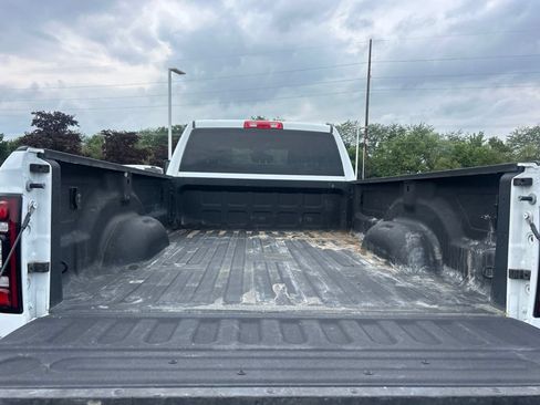 Used 2024 RAM 3500 Big Horn w/ Night Edition AWD/4WD image 6