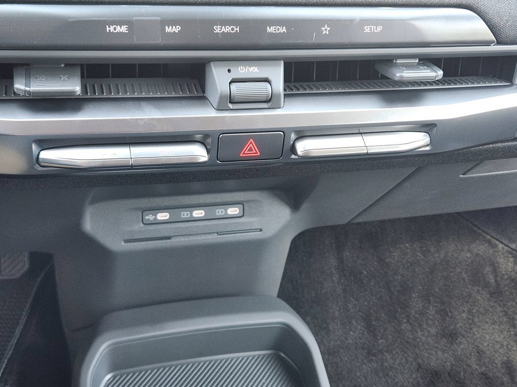 New 2027 Kia EV3 Wind FWD image 19