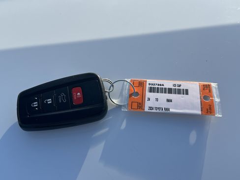 Certified 2024 Toyota RAV4 XLE image 36