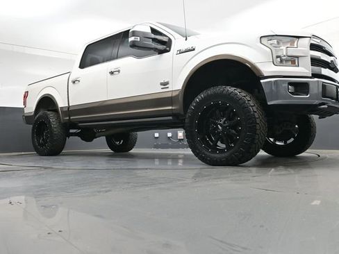 Used 2015 Ford F150 King Ranch w/ Equipment Group 601A Luxury AWD/4WD image 20