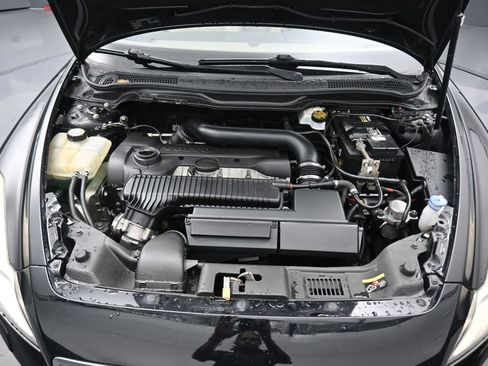 Used 2011 Volvo C70 T5 FWD image 38