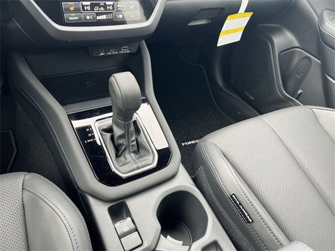 New 2025 Subaru Forester Limited w/ Popular Package #2 image 19