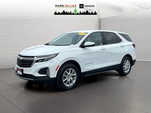 Used 2022 Chevrolet Equinox LT image 1